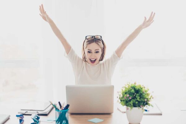 happy woman desktop